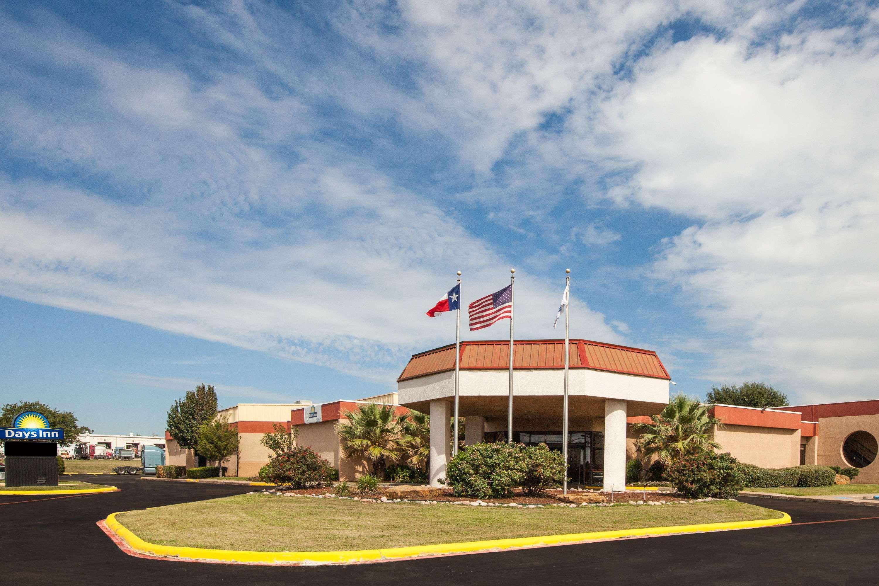 Days Inn By Wyndham Sherman Extérieur photo