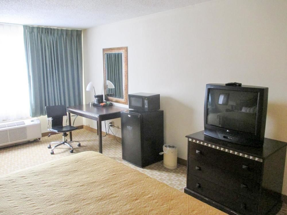 Days Inn By Wyndham Sherman Extérieur photo